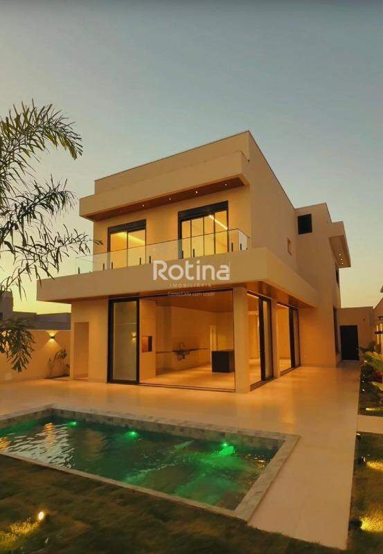 Casa à venda em Gávea, Uberlândia - R$ 3.800.000